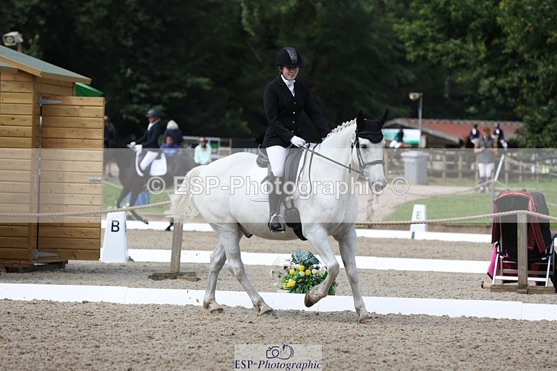 230812-113323-03793 - Cls 5 Novice Bronze 11.15 to 12.50 break