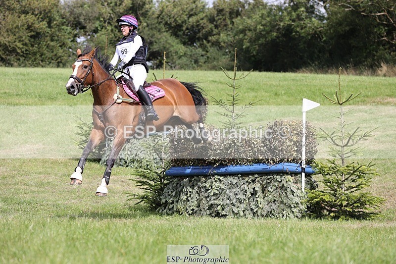 240831A-133015-03164 - 069-Darcey.Cutts-KATERINA