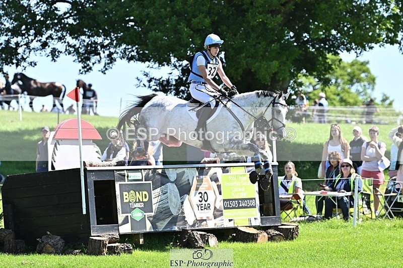 240525-111028-12226 - 327-COR_Y_TARAN-Toots_Bartlett