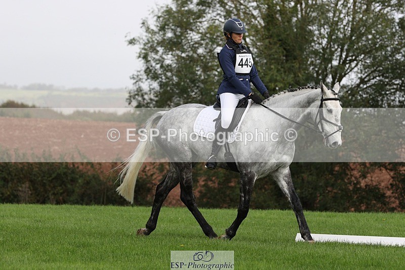 231019-143052-04002 - 445-CRUISING.BORO-Lucy.Knight-DR