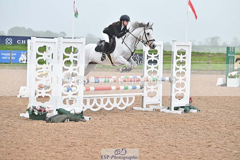 240505A-124656-05179 - Cls 4 Blue Chip Pony Newcomers & 1m Open