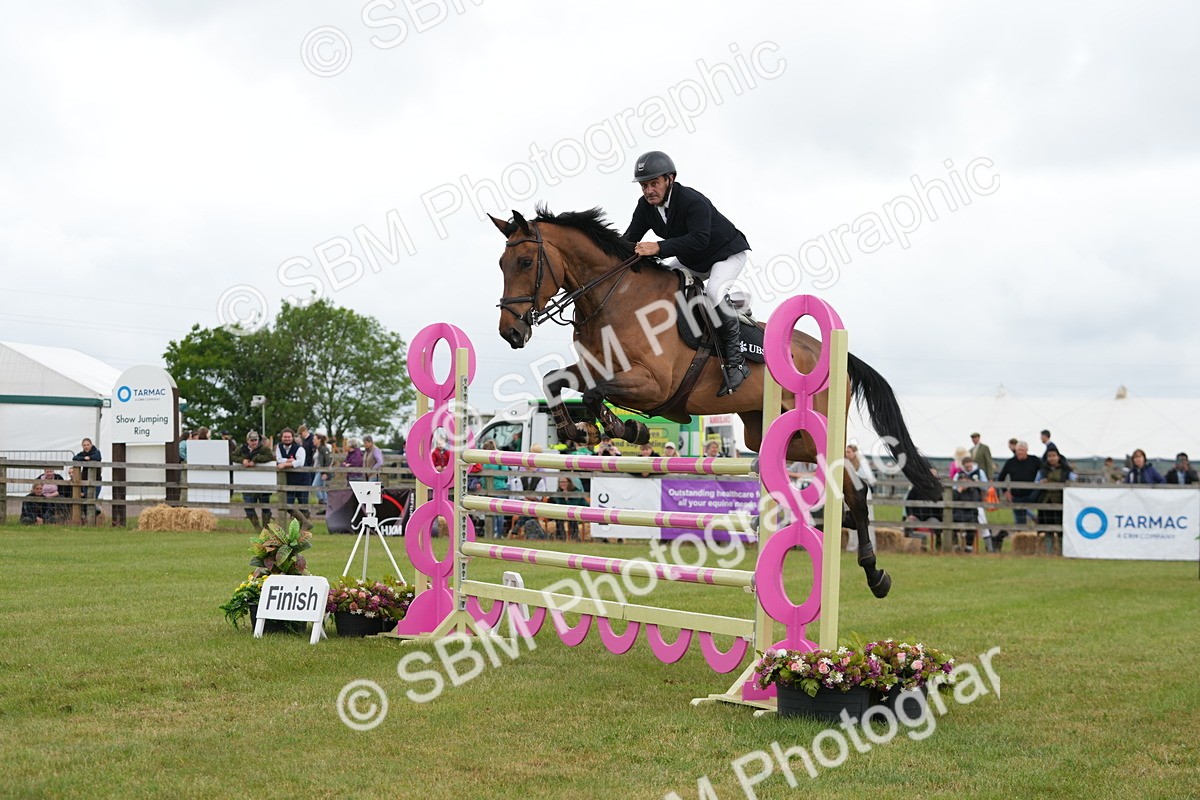 SBM_05161 - Class 201 - British Horse Feeds Speedi Beet Horse of the Year Show Grade  C