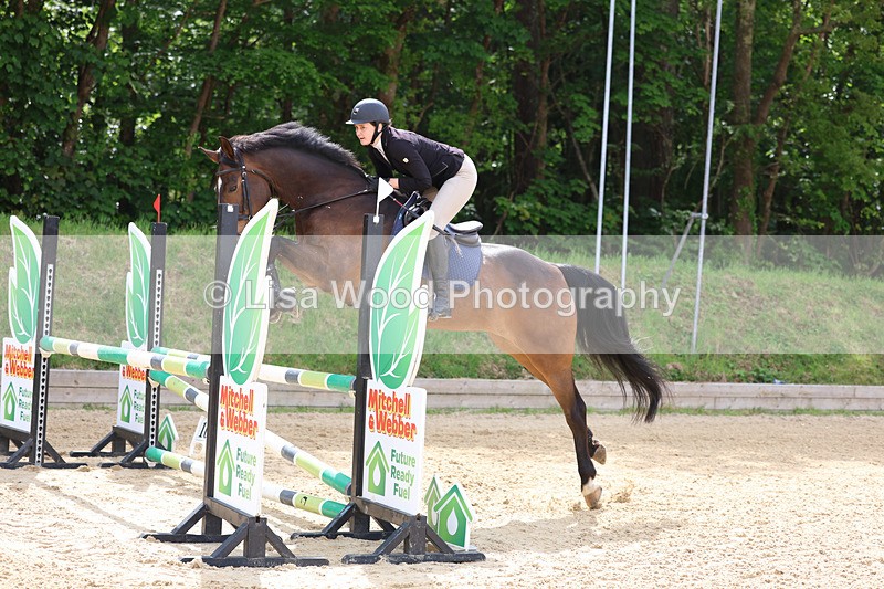 3E7A8738 - Class 4: Senior British Novice/90cm open