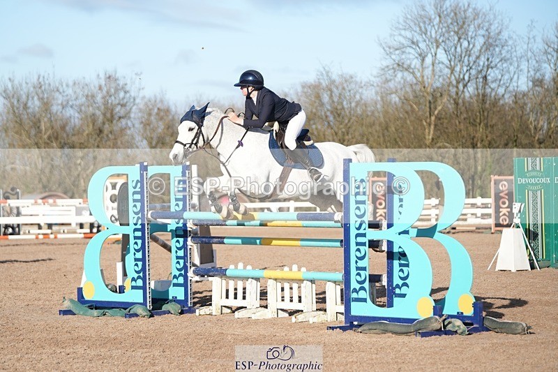 251130-123800-01193 - Cls 12+13 National 1.15m and Junior 1.20m