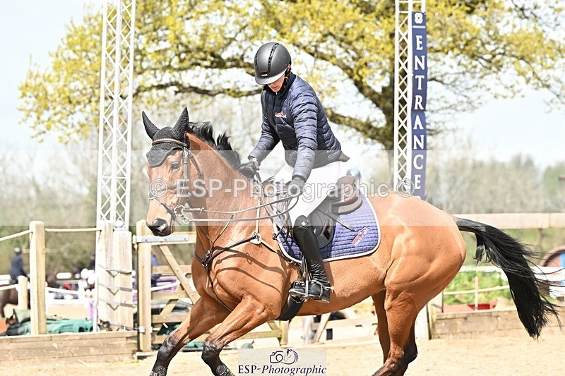 250416-120657-00752 - Cls 3 Snr 1.05m Open