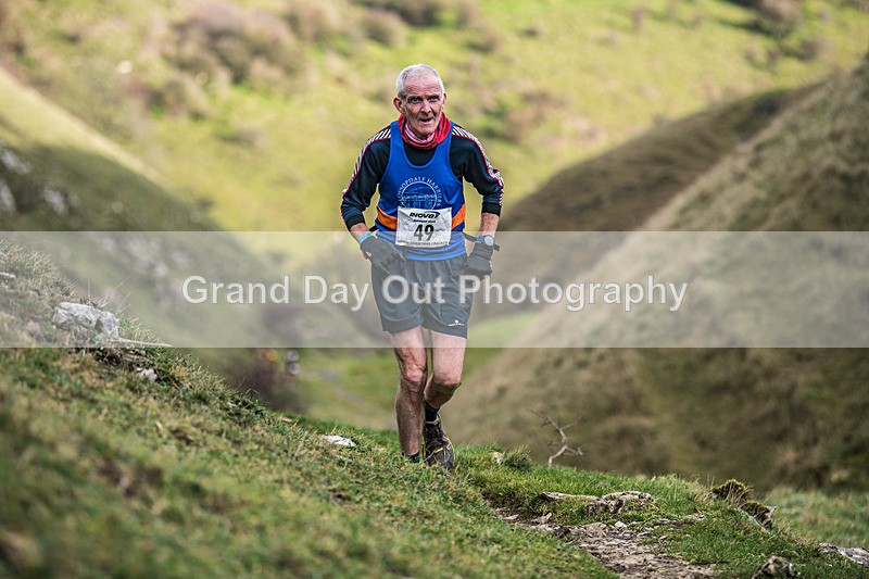 Litton-377 - Litton Christmas Cracker Fell Race (Limestone Series) Sunday 14th December 2025