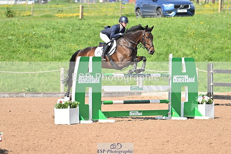 240512A-160010-19690 - Cls 51 Foxhunter