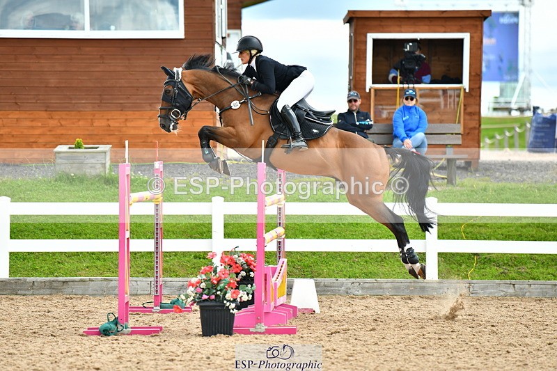 230721A-142343-06888 - Cls 22, 1 Star Gold 1.30m