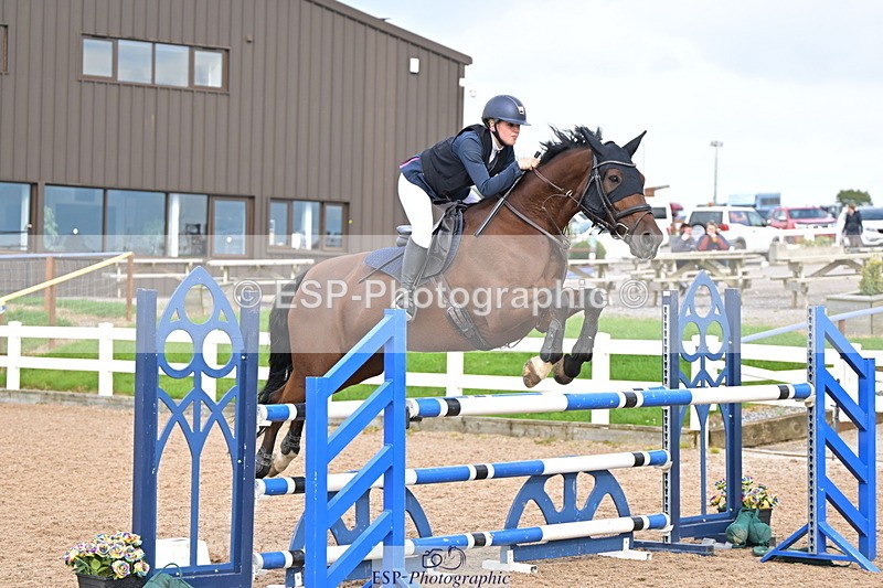 241004A-144626-02540 - Fri 12 1.15m Members Cup