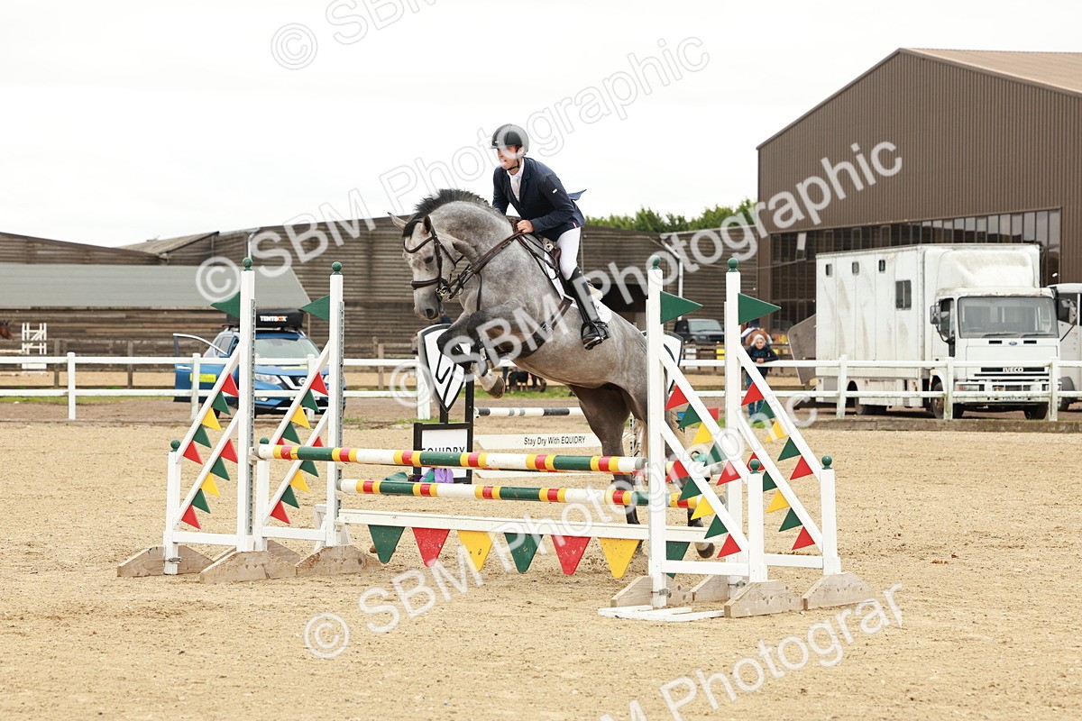 1I0A6724 - Class 2 - Senior British Novice