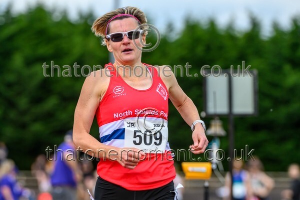 CEM26-924631 - Track Female Set One