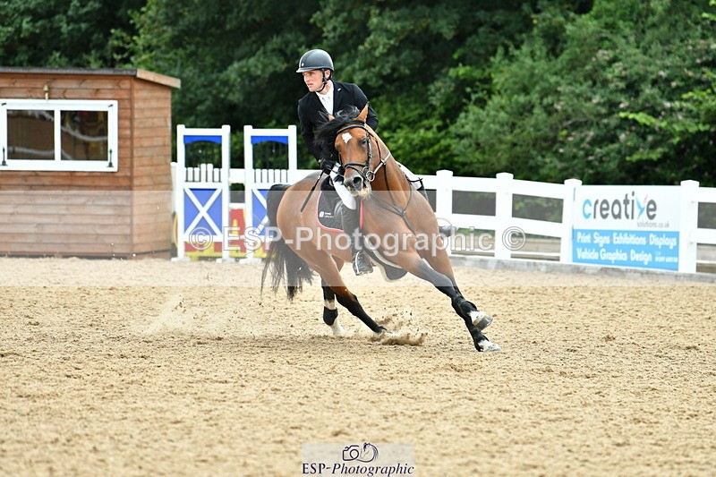 230721A-144113-07045 - Cls 22, 1 Star Gold 1.30m