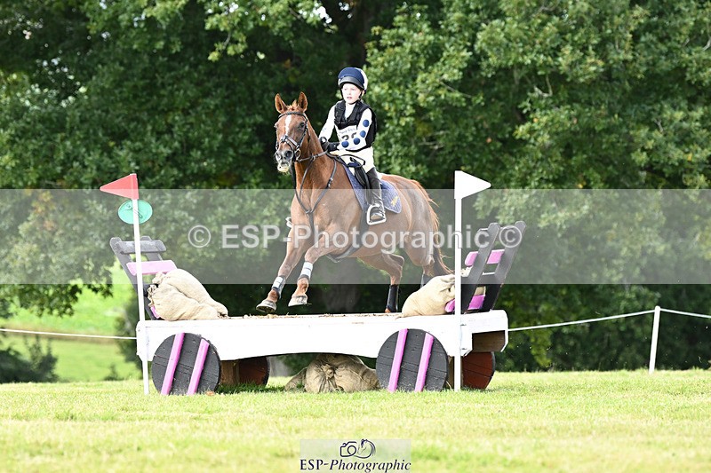 240825X-114428-32099 - 70cm XC 11.00 to 12.00