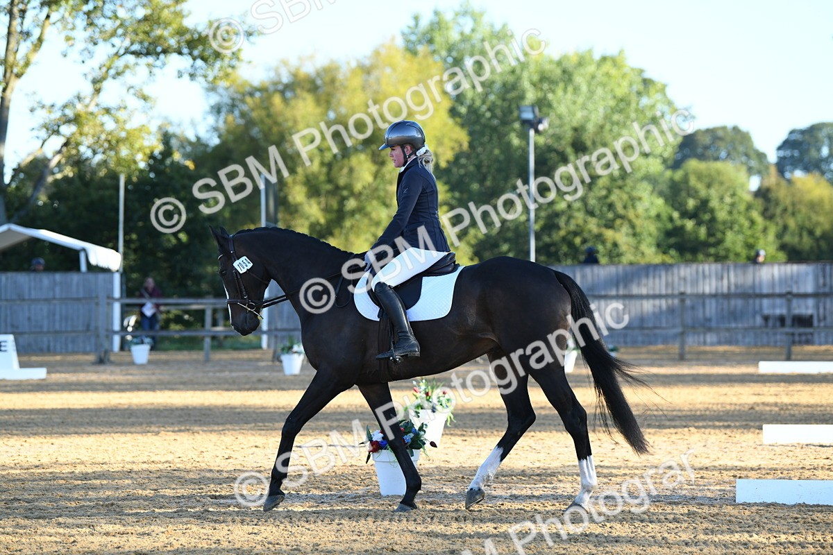 SBM_14353 - D4 - Small Tour Championship - Intro B