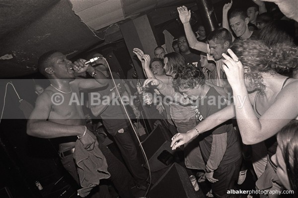 19 - Friends-&-Family @ the-roadhouse 27.09.01