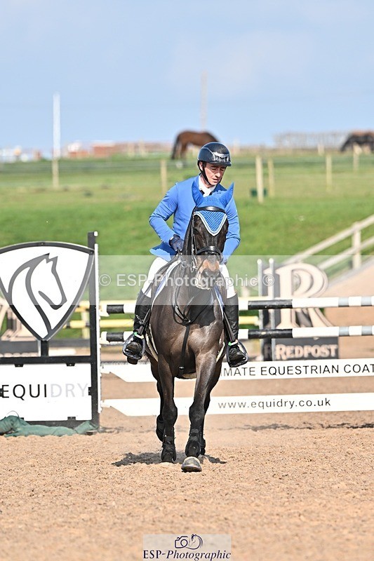 250326-142544-01146 - Cls 6 Foxhunter and 1.20m
