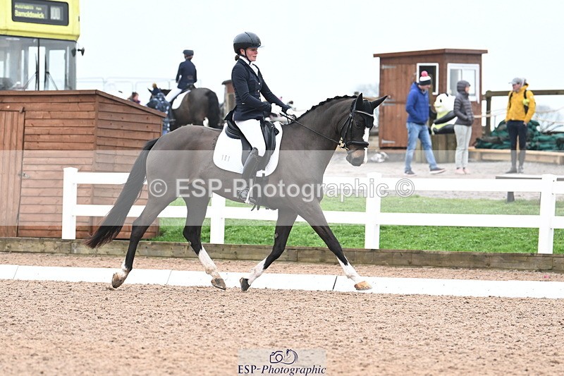 240217A-114040-02392 - 161-Katie.Warner-Active.Nuvalari