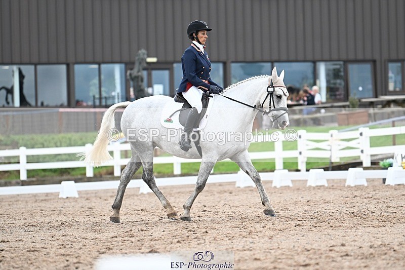 250907-121739-08288 - 010-Donna.HarrisKylah