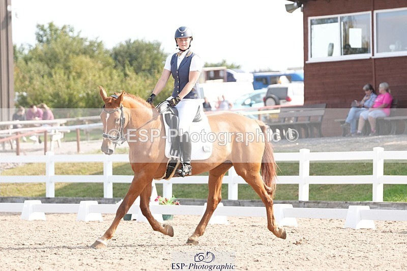 250817-101010-08299 - 051-Alana.ShaplandForever.Autumn.DS