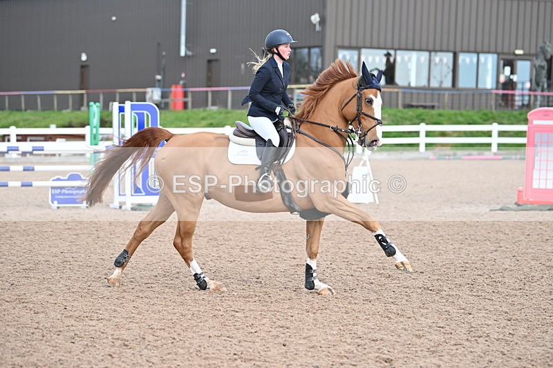 231208A-124844-00830 - Cls 5 Newcomers & 1.10m Open