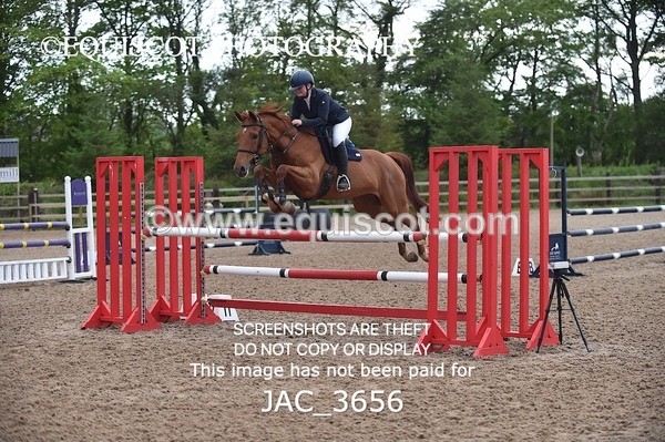 JAC_3656 - CLASS 8 Senior Newcomers/ 1.10m Open