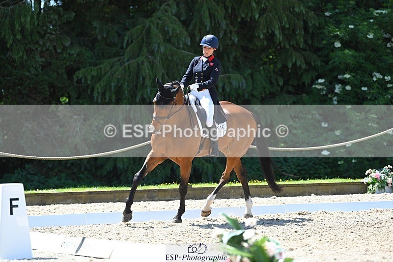 230526-121008-05964 - 474-LONDON_52-Laura_Collett-DR