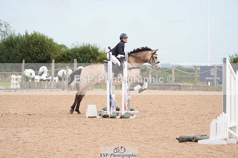 260901-152813-00079 - 60cm Classes