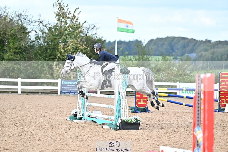 241005A-112727-03355 - SAT Cls 17 95cm Amateur Quali