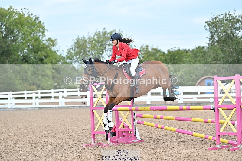 241004A-123230-01884 - Fri 09 95cm Amateur Quals