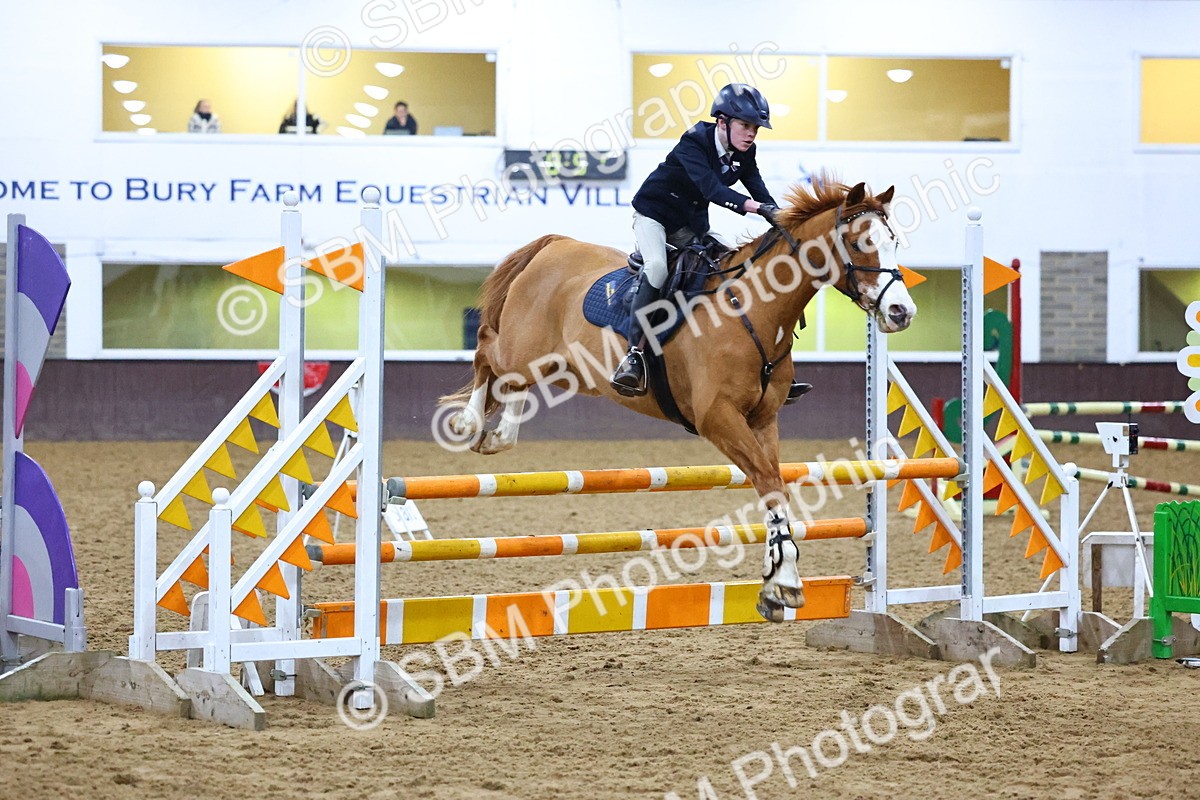 SBM_002702 - Class 6 - Holly & Ivy Stakes - 90cm