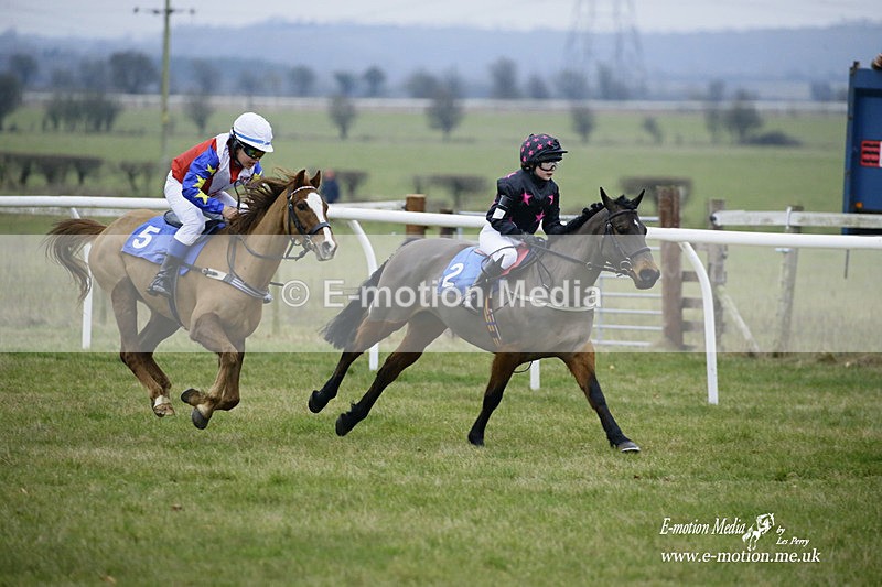 PtP 230122 25 - Cocklebarrow Races - Heythrop Hunt - 23/01/22