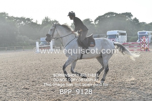 BPP_9128 - CLASS 5 -  Senior Newcomers/ 1.10m Open