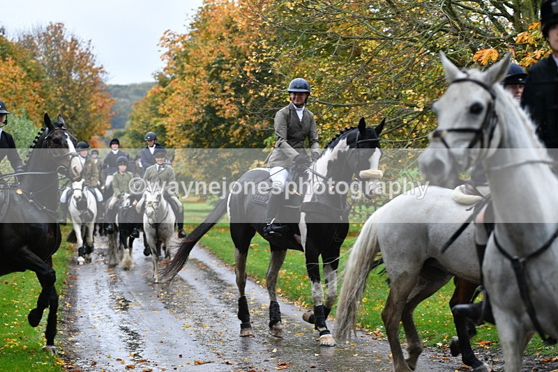 WJ5_6273 - B&B walk back for Hunt Tea !