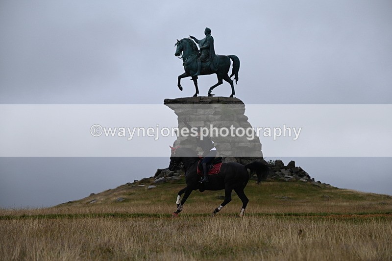 DSC_1709 - Time at Statue 12:13 to 12:32