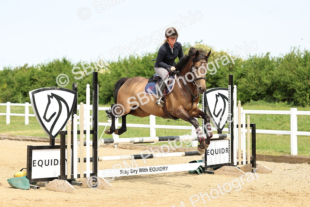 SBM_004498 - Class 16 - Senior British Novice - 90cm