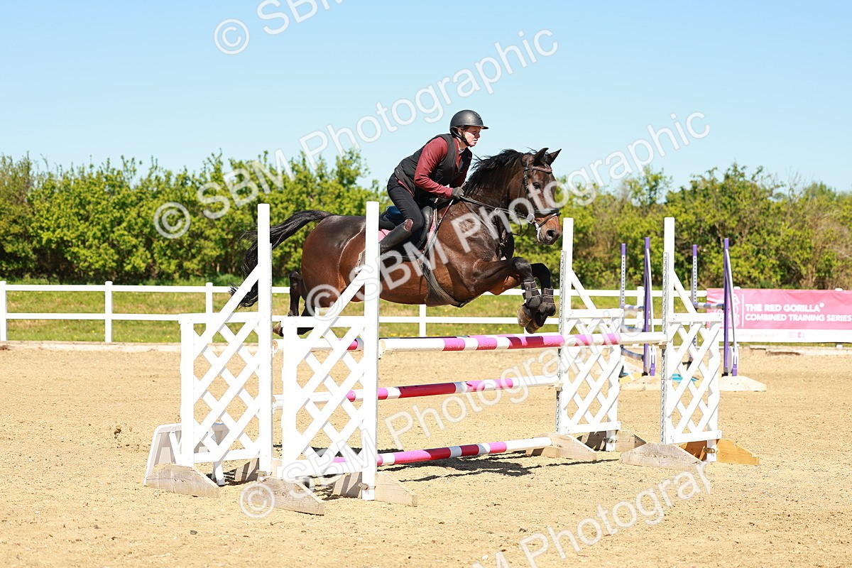 SBM_001335 - Class 4 - Senior Newcomers 1.10m