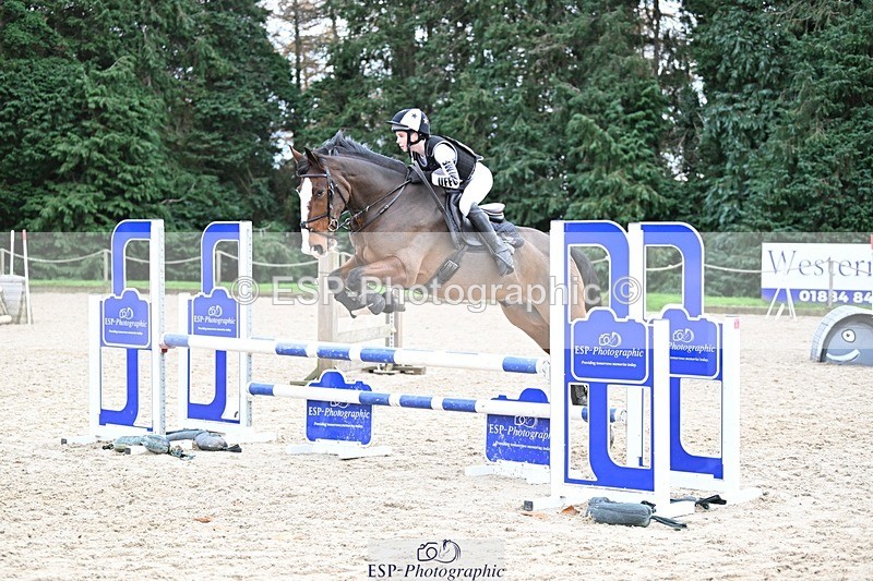 241117-140618-04422 - Cls 3 90-95cm 14.00 to 15.00