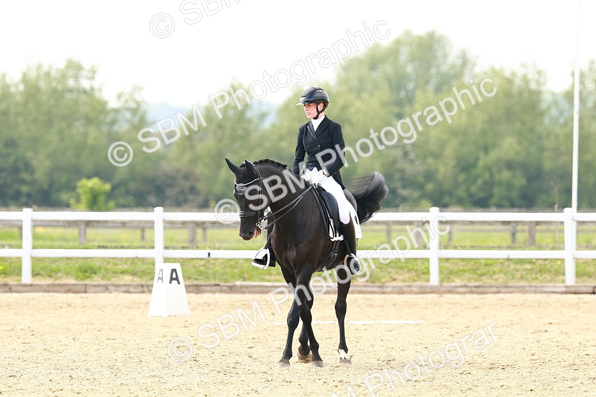 0B8A7072 - Class 12 - Medium 4