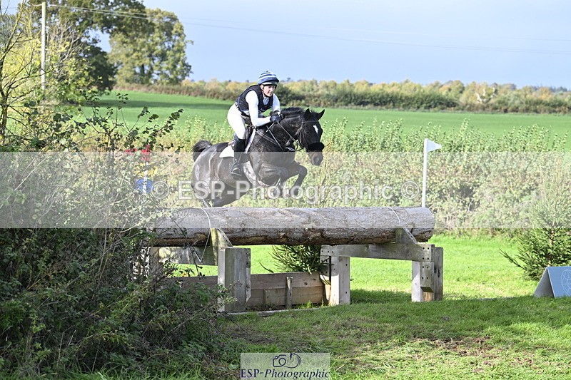 251024A-132813-11472 - B-165-Chloe.Pearson
