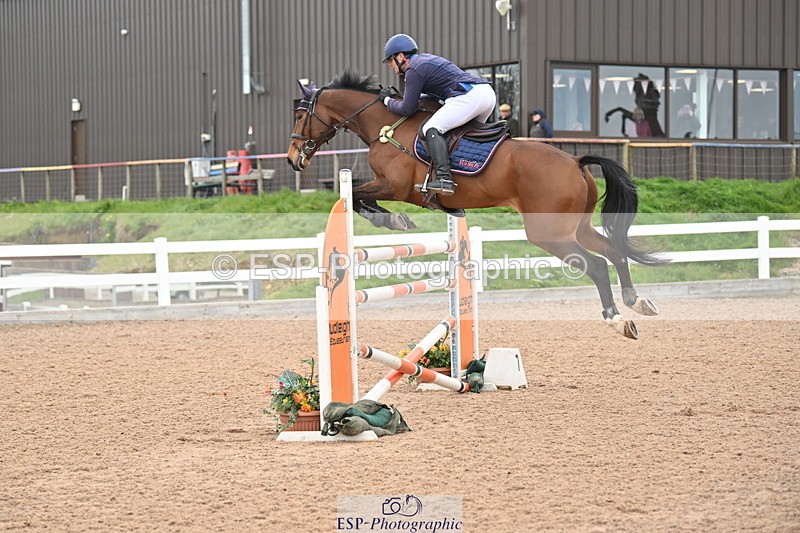 240406A-160447-04327 - Cls 17 National 1.30m Open