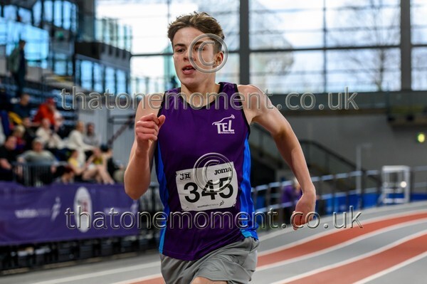 AgeInd25SAT-919707 - Track Male