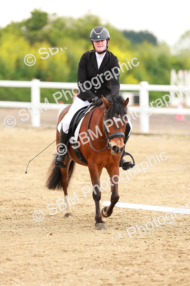 SBM_005290 - Class 16 - Novice 6