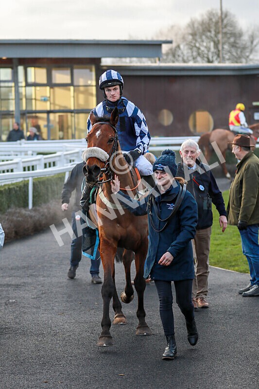 220125-Race 5-BraveTheWaves-3915 - Race 5