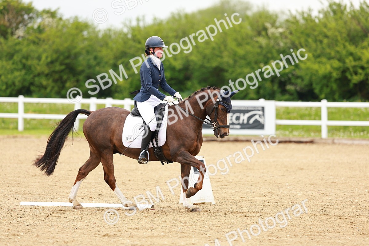 SBM_004986 - Class 15 - Novice 5