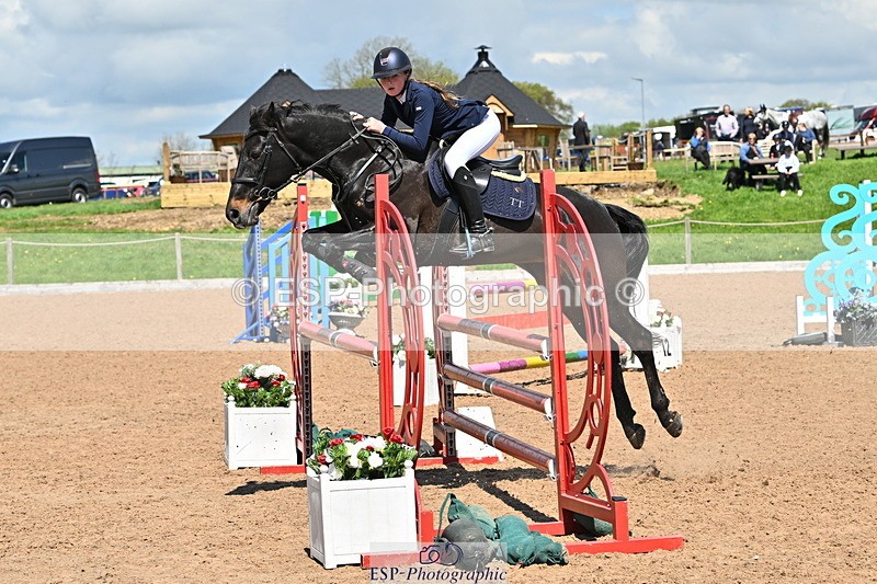240504A-125638-01674 - Cls 4 Blue Chip Pony Newcomers & 1m Open
