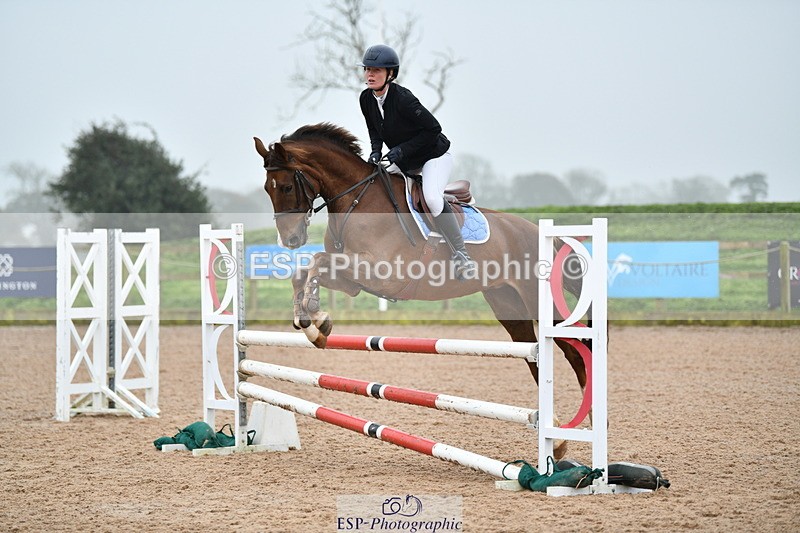 241102A-105129-04117 - SAT Cls 9 British Novice and 90cm Open