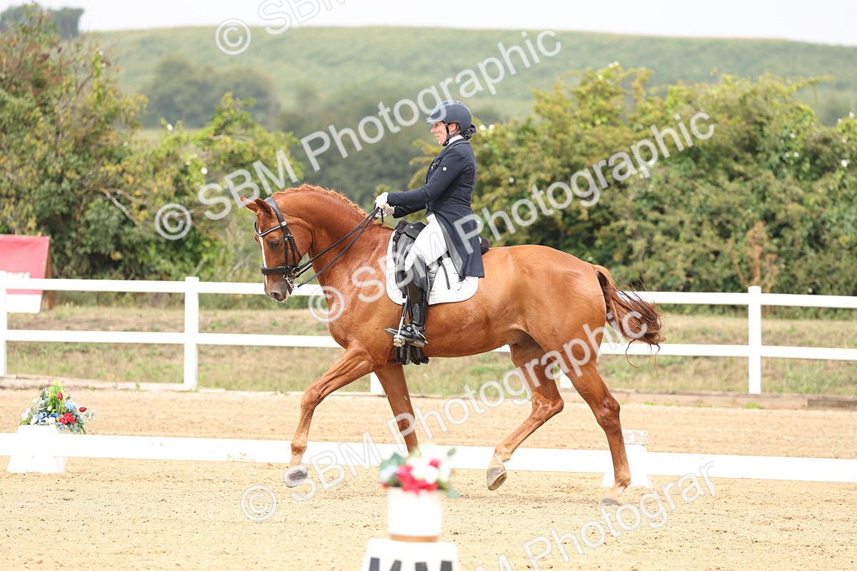 SBM_007038 - Class 9 - FEI INT I - 13.37-14.33