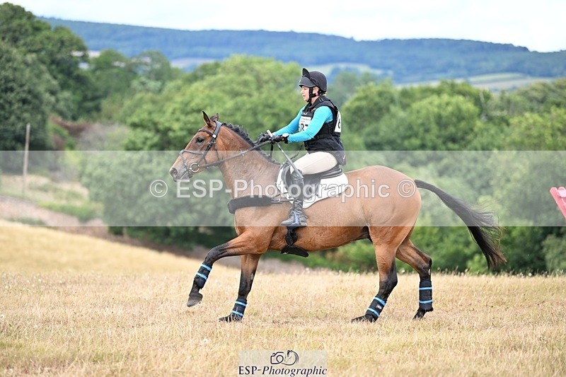 250803A-155615-16425 - O-687-Christina.Wiederkehr-KILLINAS.OISIN