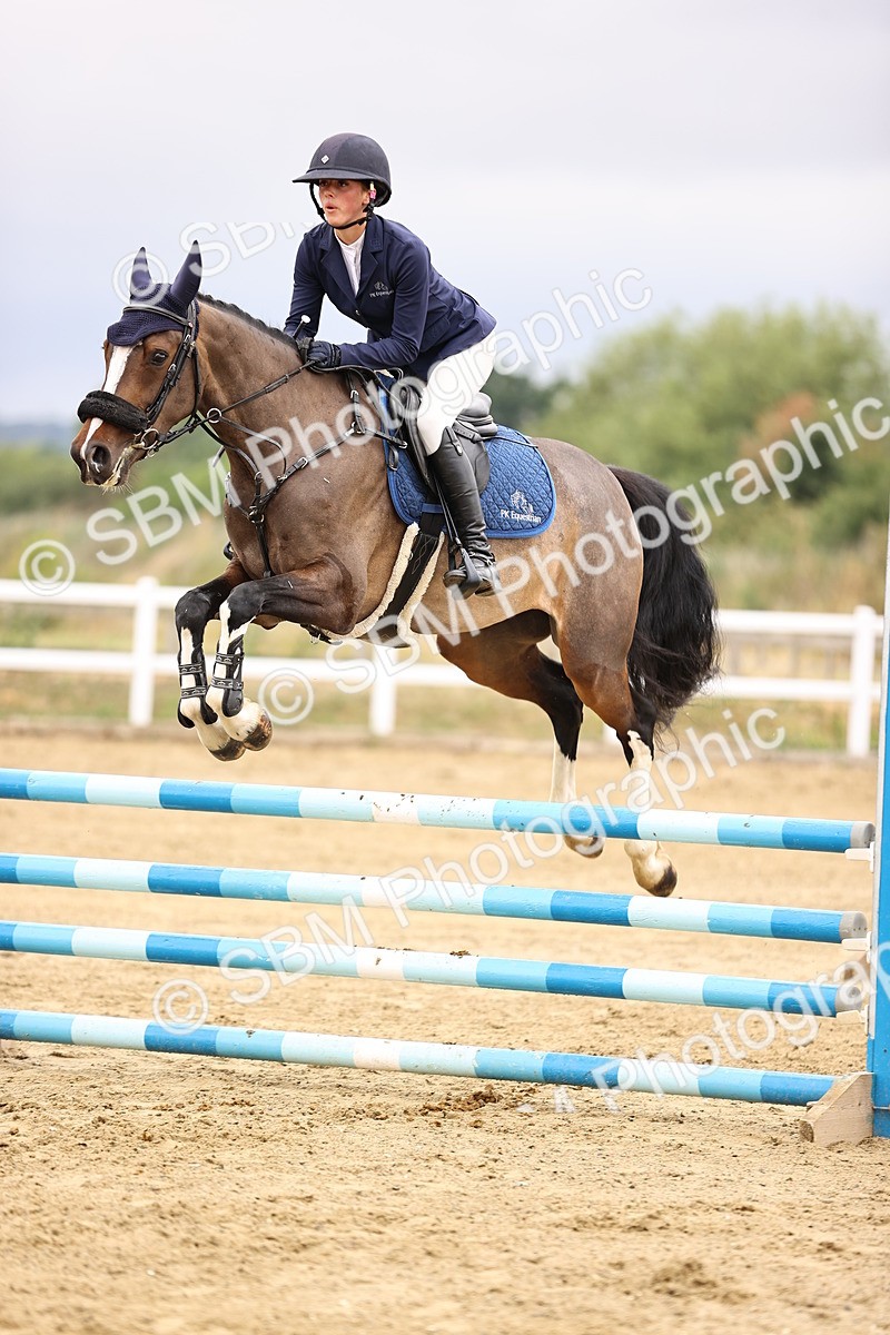 SBM_024704 - Class 9 - Senior British Novice - 90cm