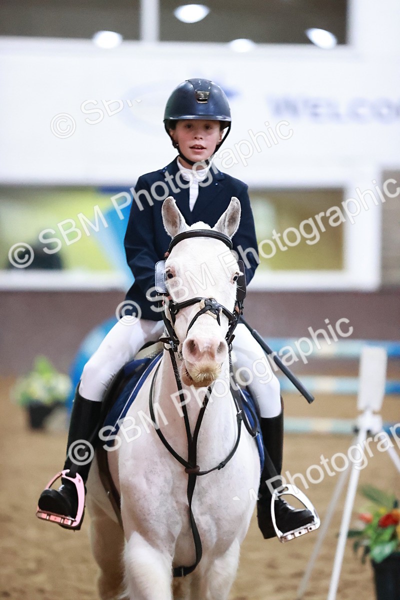 SBM_001654 - Class 9 - Pony Intro 75cm